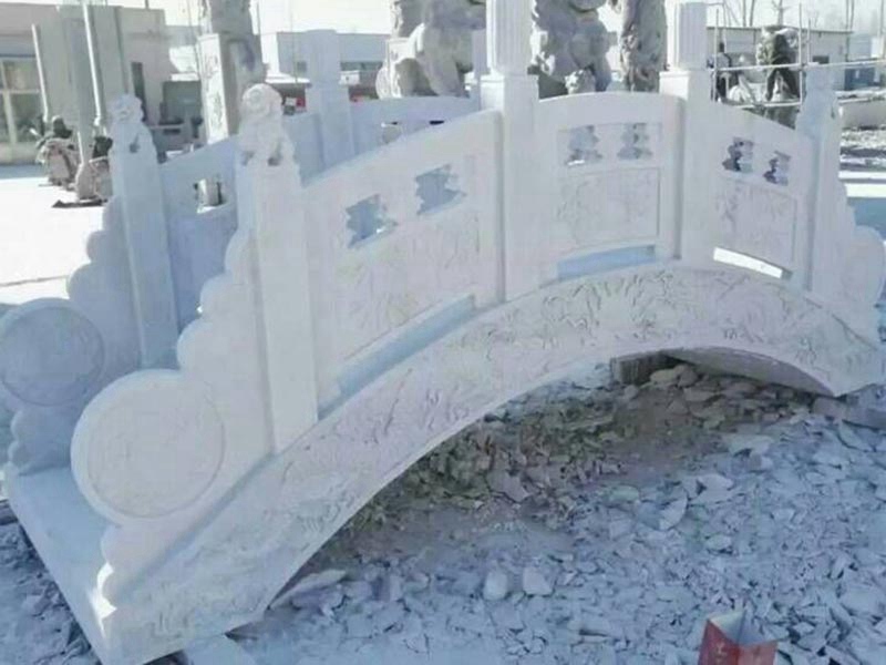 雕刻中的石拱橋[編號358]