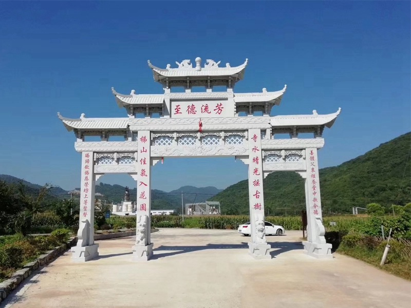 農村石牌樓