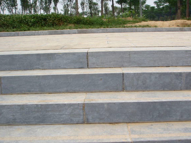 臺階石